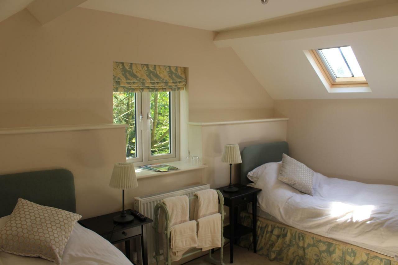 The Old Bakery Barn Bed & Breakfast Pattishall ภายนอก รูปภาพ